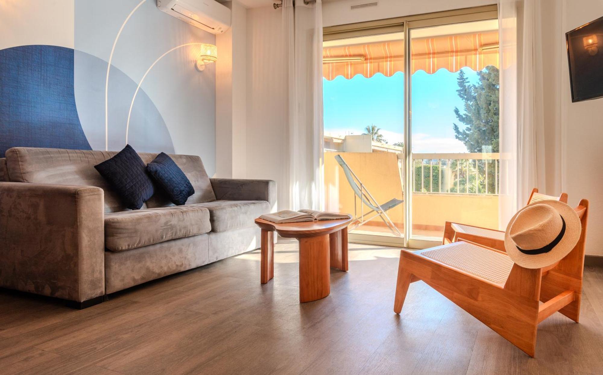 Les 15 Pins & La Mer -Your Green Getaway Near Sea & Beach Antibes Exterior photo