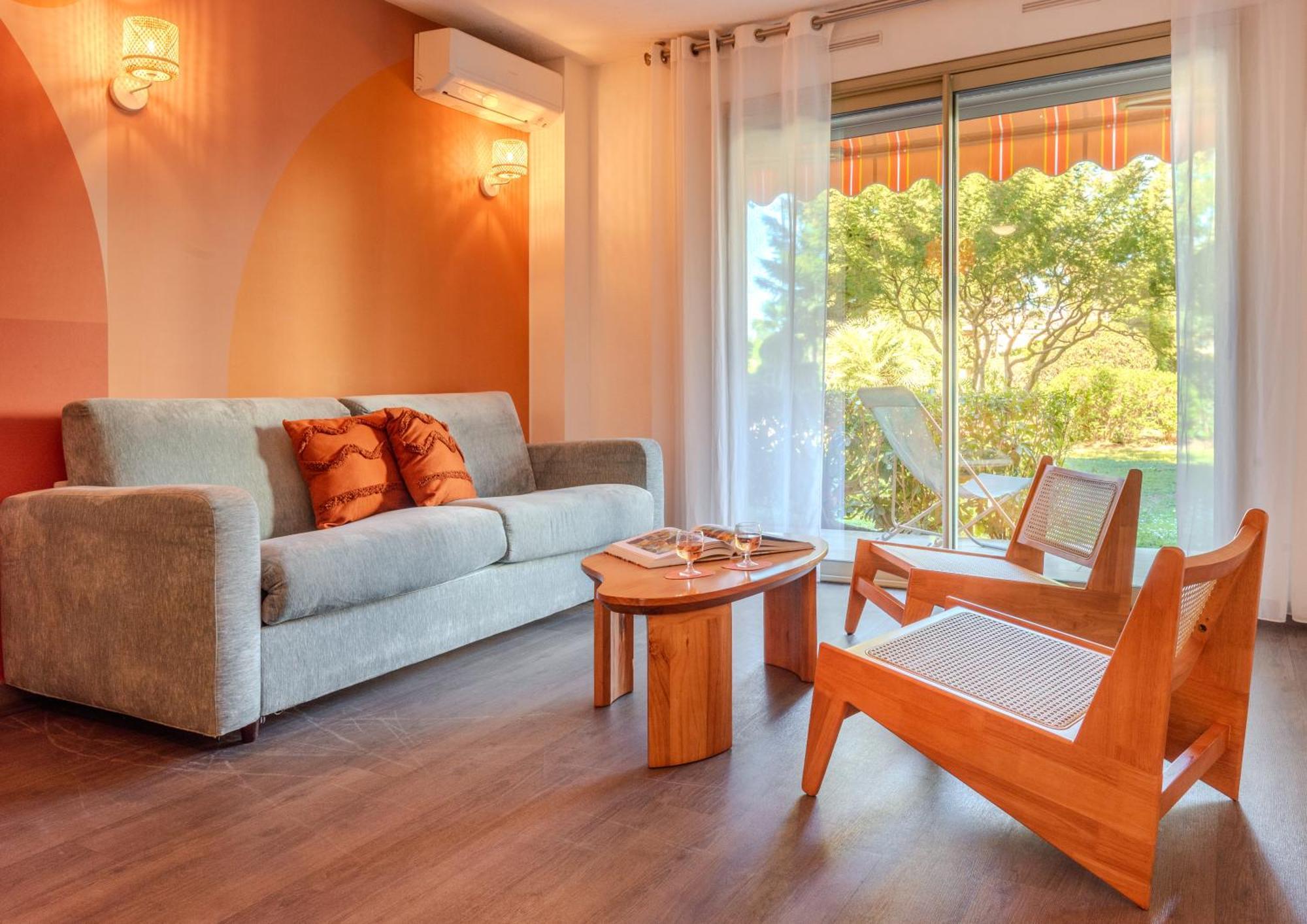 Les 15 Pins & La Mer -Your Green Getaway Near Sea & Beach Antibes Exterior photo